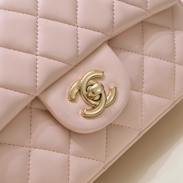 シャネルバッグ素材ディテール